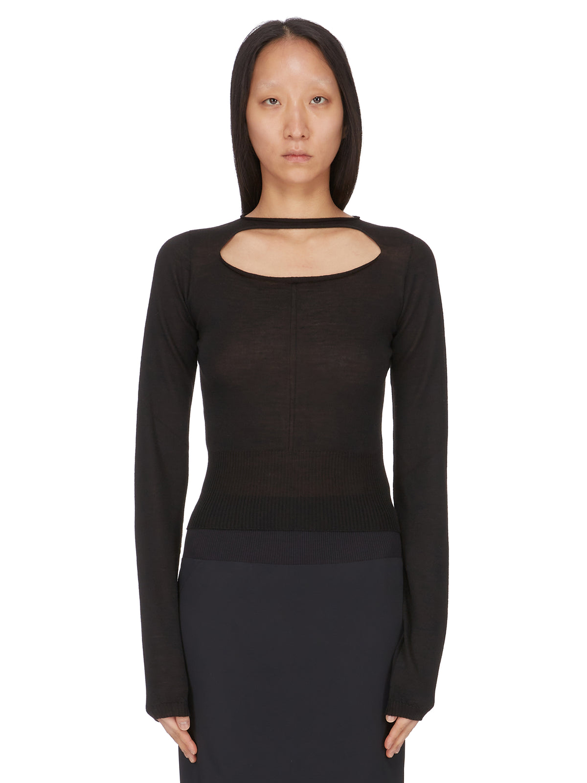 RP01F6617_ML_09 | CROPPED PULL