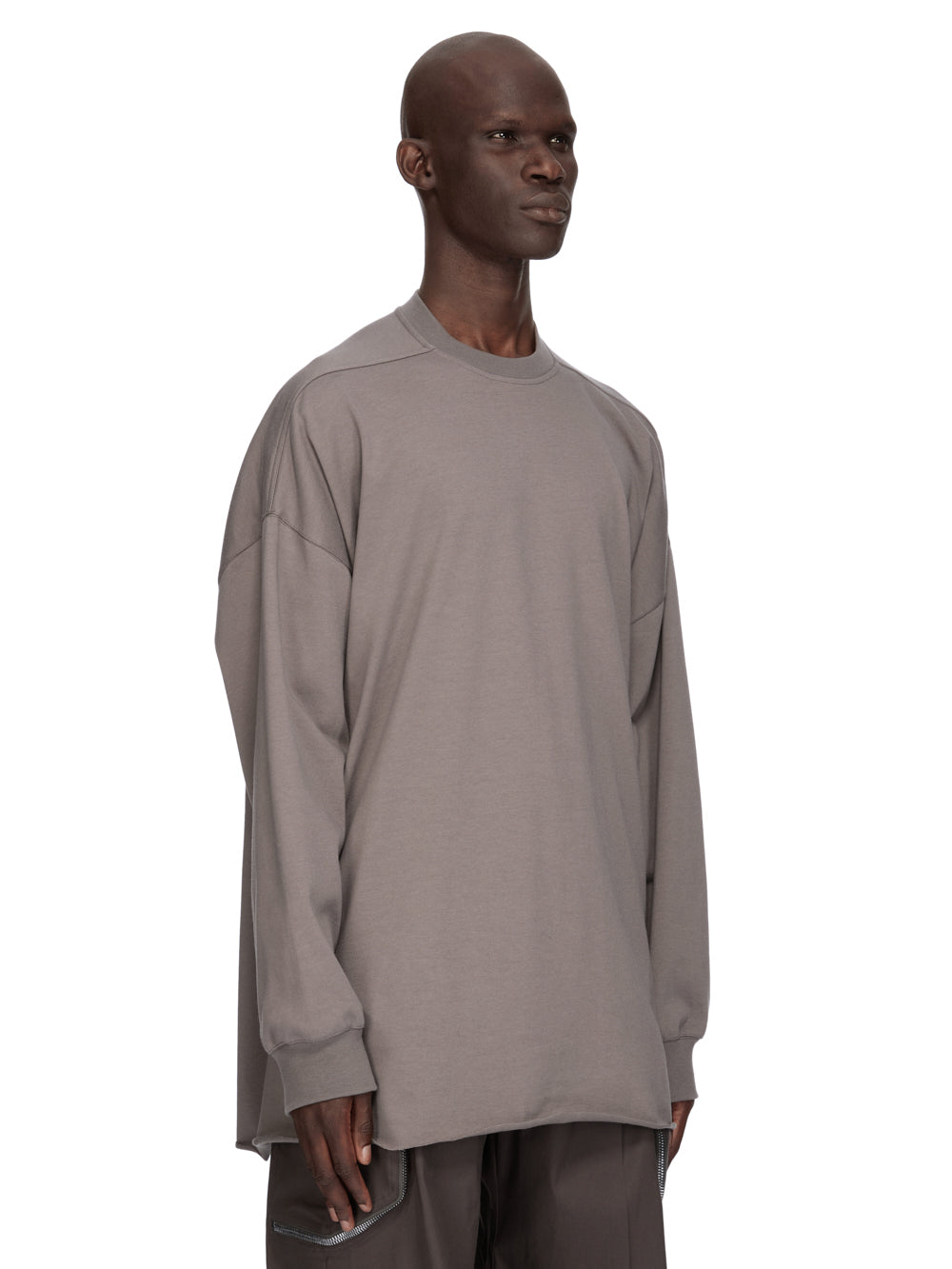 RU01F2276_BA_34 | TOMMY LS T
