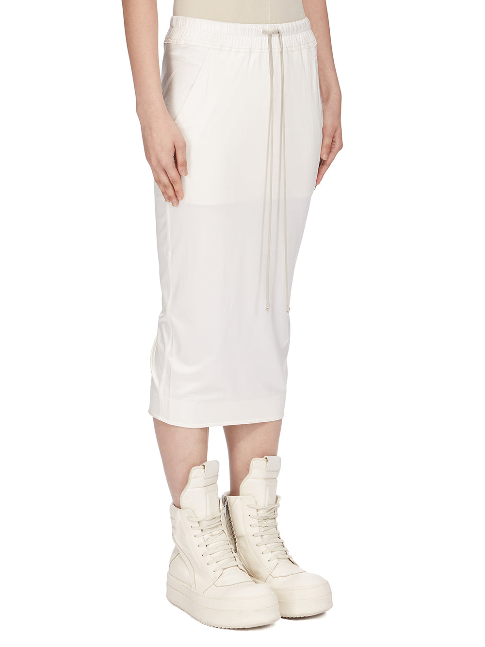 m_716070_DS01F4322_JL_41_02