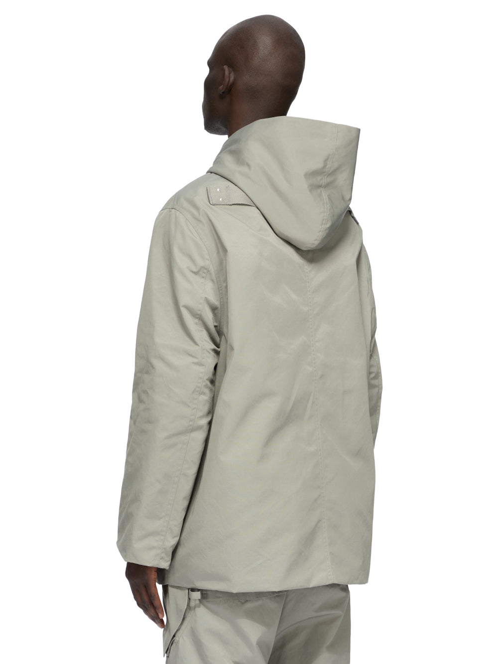 RU02F4776_MU_48 | CROPPED MAC