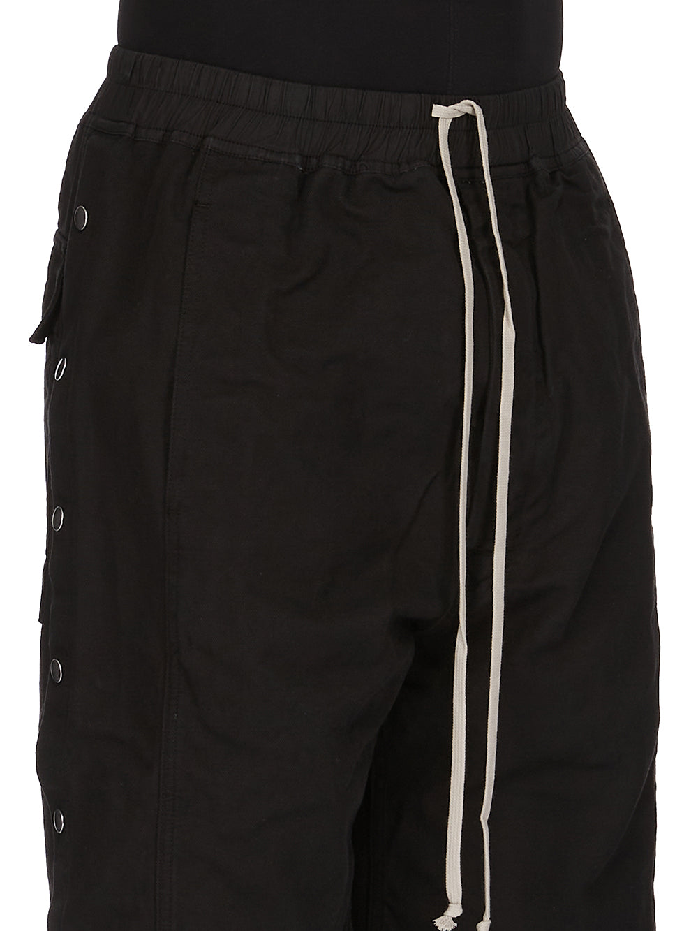 m_755822_DU01F4373_CVS_09_04