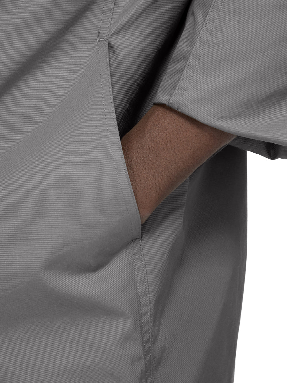 RU02F4776_MU_28 | CROPPED MAC