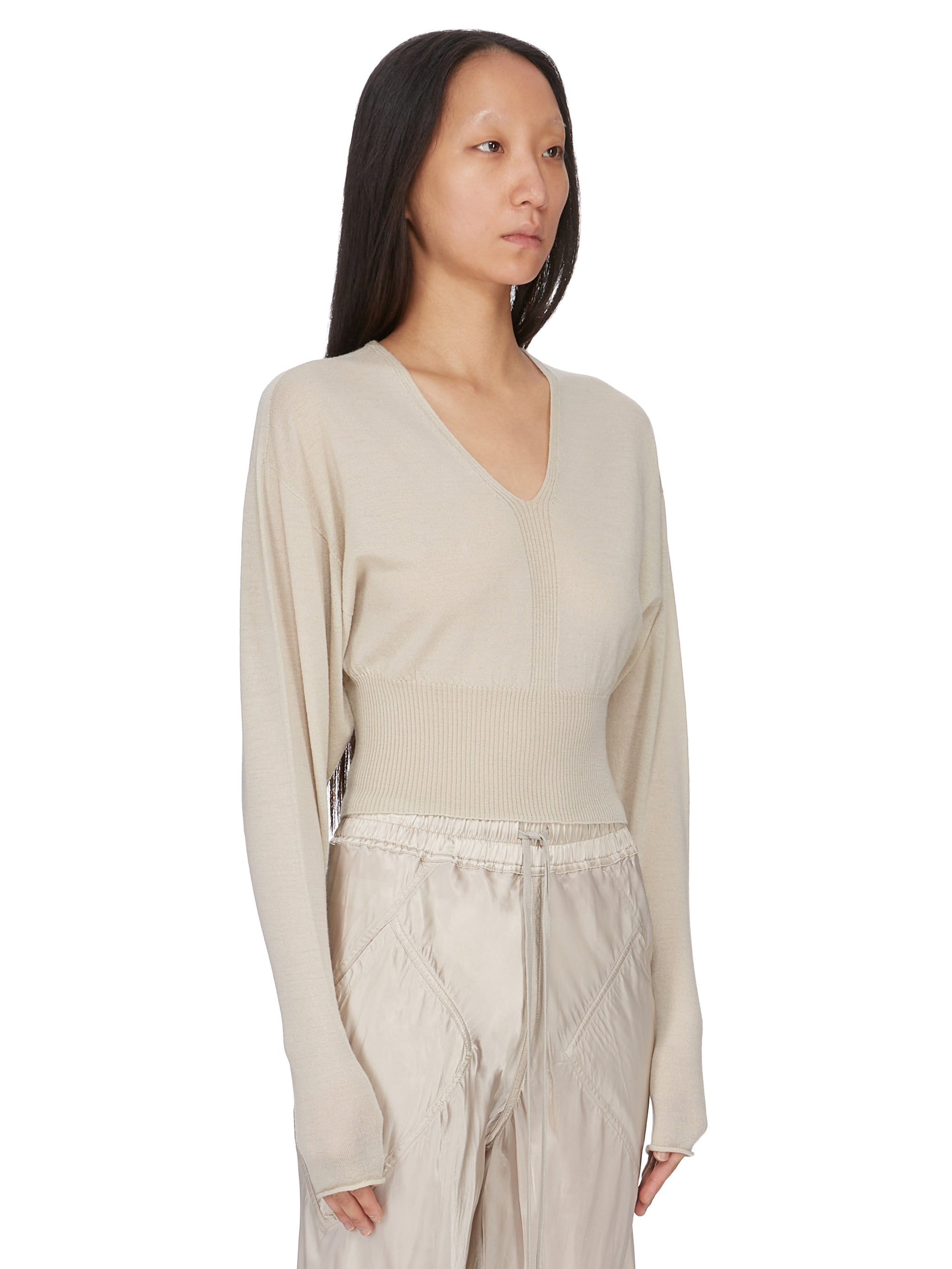 RP01F6665_M_138 | V CROPPED TOP