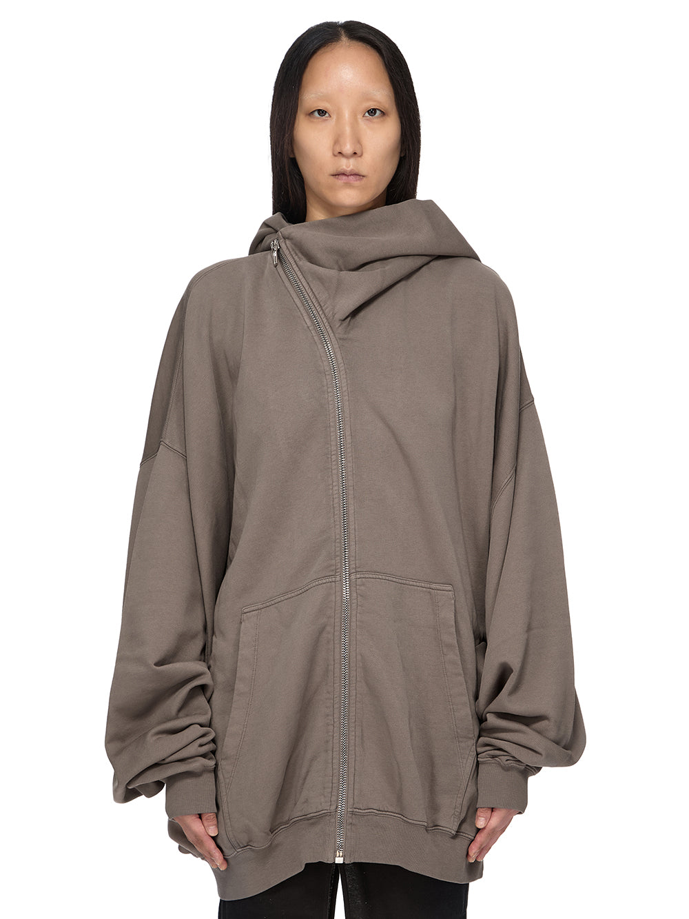 DS02F6228_FP_34 | MOUNTAIN HUN HOODIE