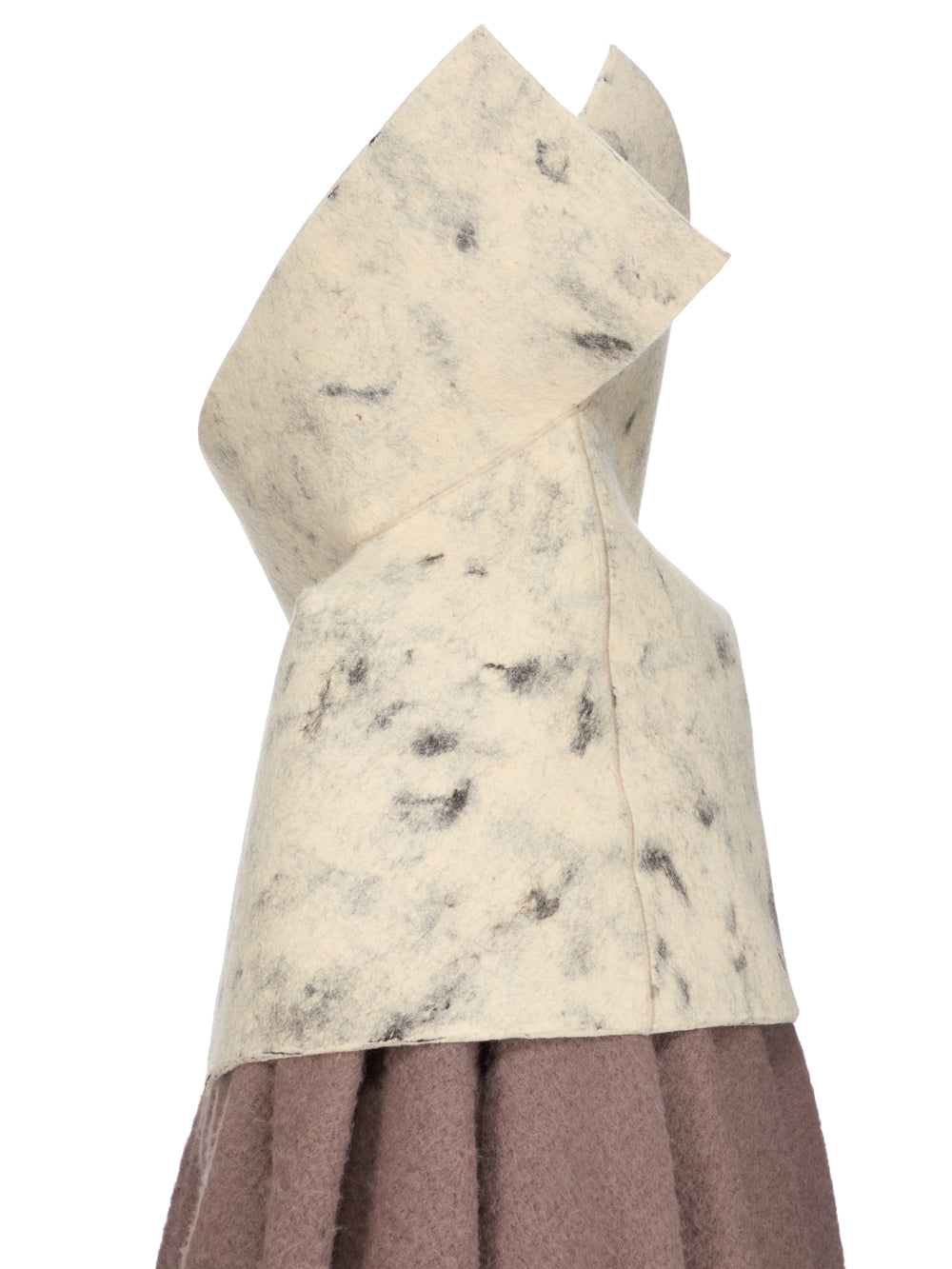 RO02F5472_WFT_11 | COWL