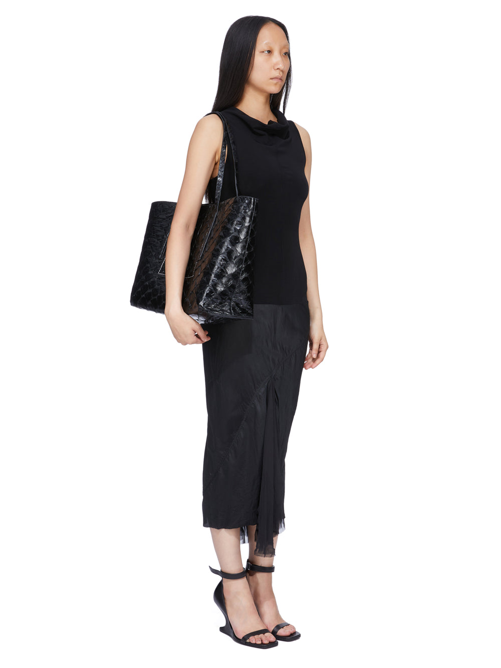RA01F0862_LPR_09 | SHOPPER