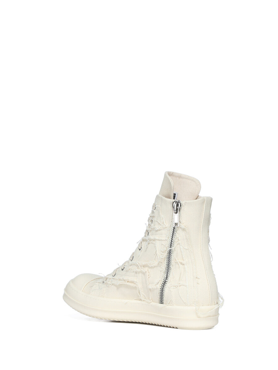 DU01F4800_SLASH_1111 | SNEAKS