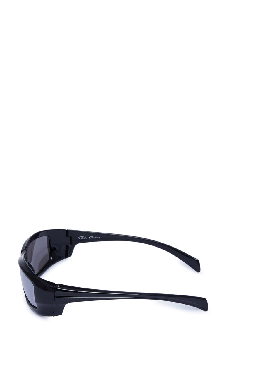 Fashion related image used in ecommerce context featuring designer aesthetic and visual storytelling