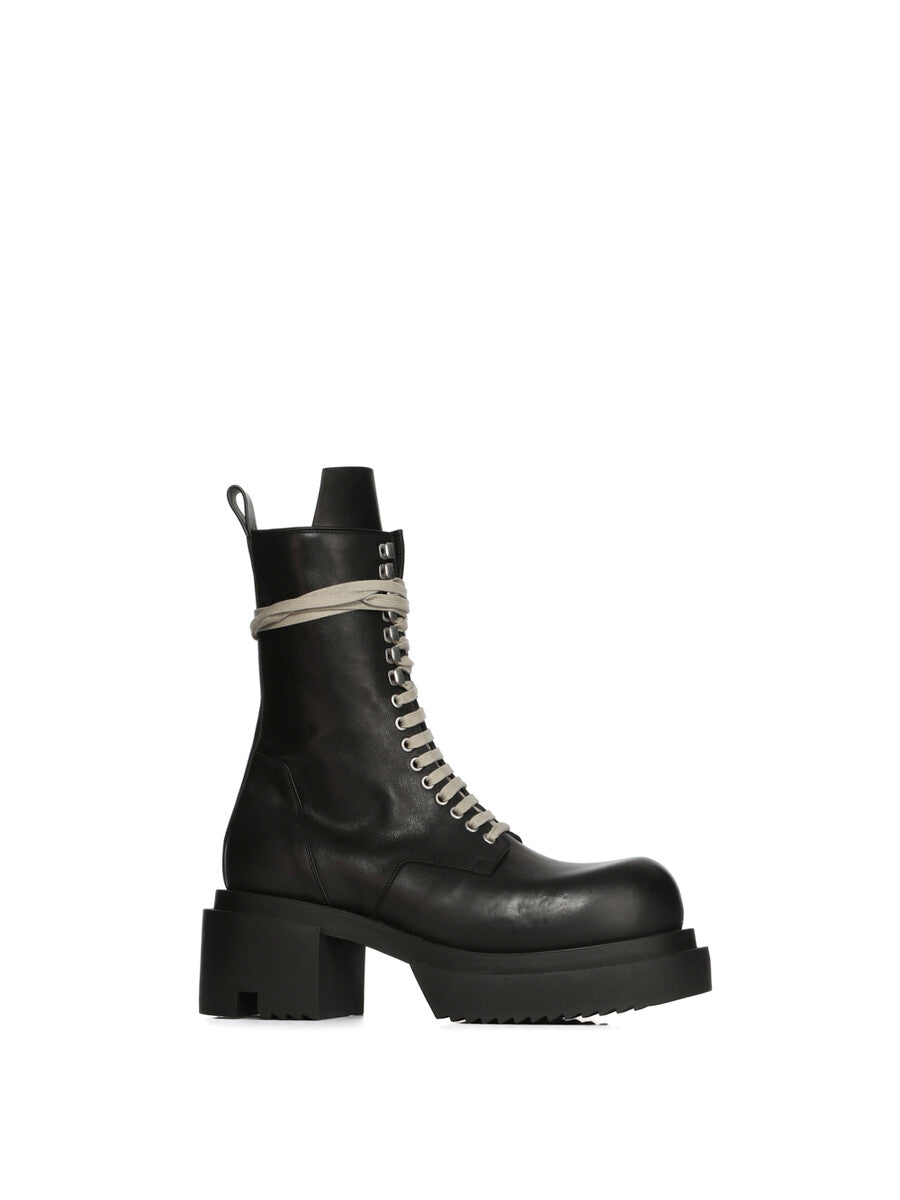 RU02E1839_LOO_09 | LACEUP BOGUN