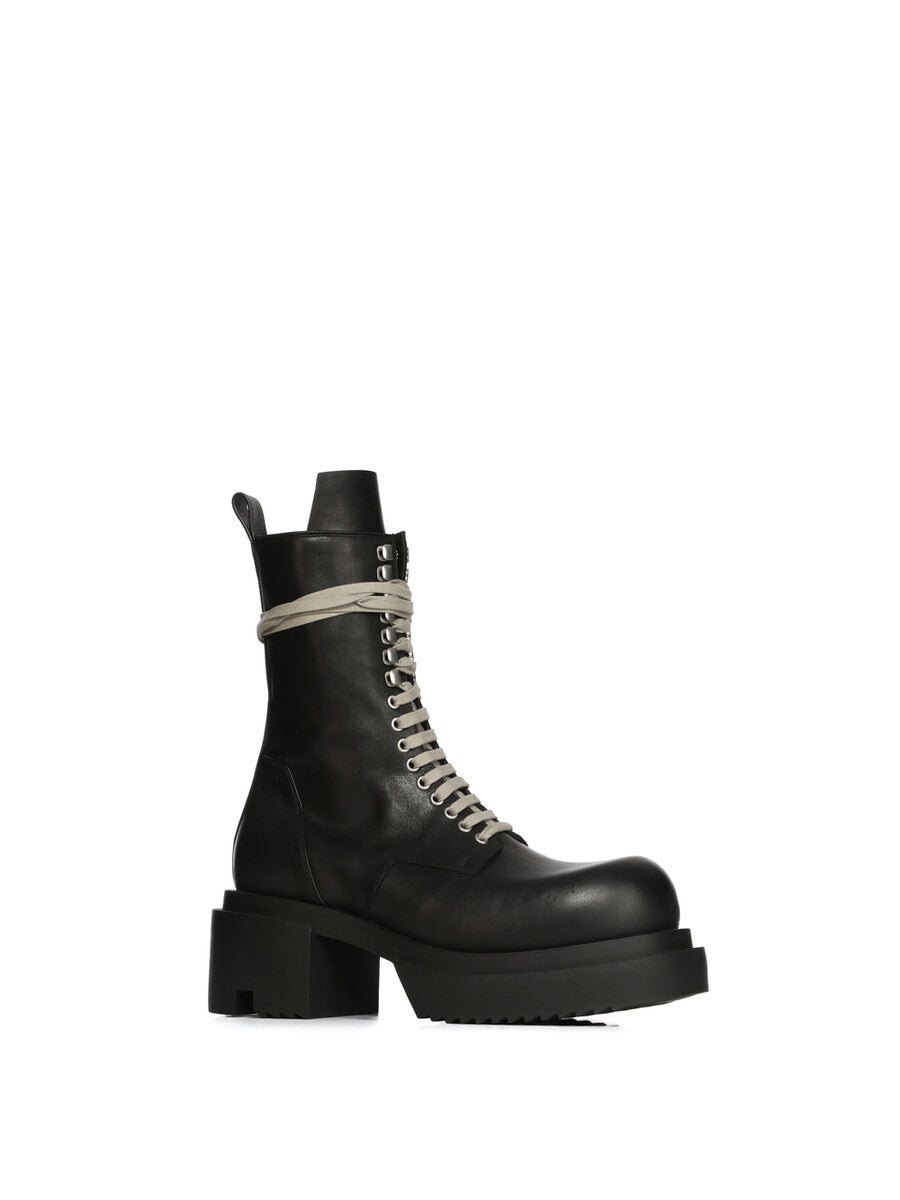 RU02E1839_LOO_09 | LACEUP BOGUN